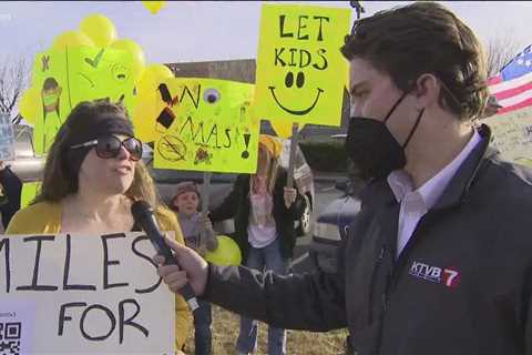 ‘Endemic is now’: Boise School District parents protest mask policy