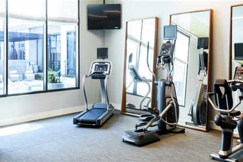 Exploring Fitness Centers in Houston, Texas: Discounts for Students and Seniors