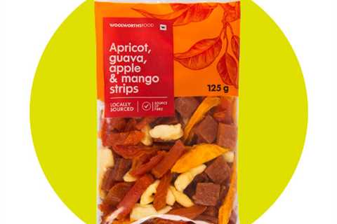 9 Best Hiking Snacks, According To A Dietician